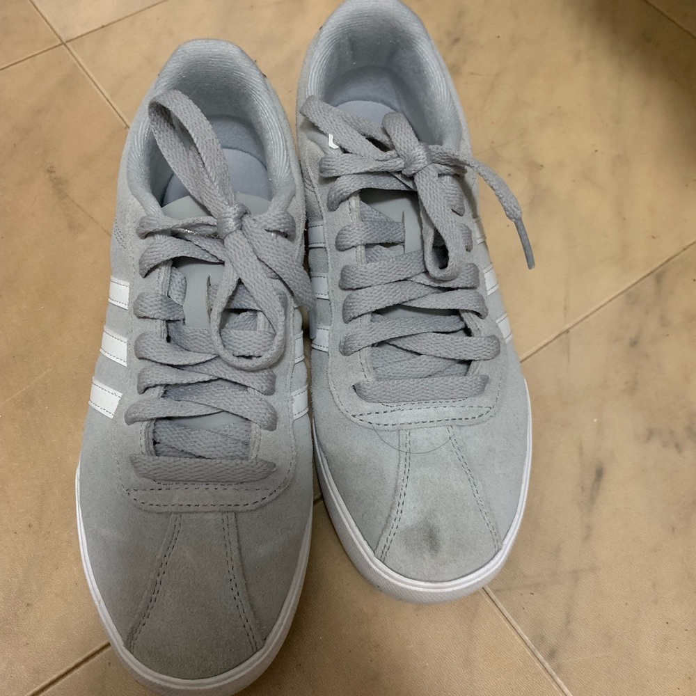 Adidas women’s court side sneaker